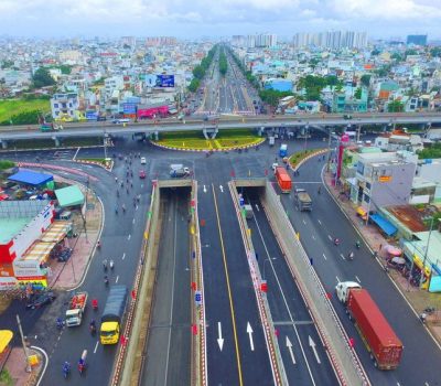 Quốc lộ 22 đi qua Khu đô thị Tây Bắc và Mộc Bài - Tây Ninh, nối liền Campuchia