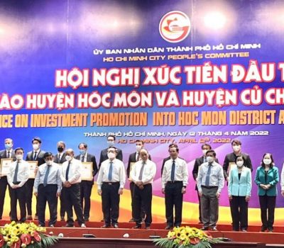 Chủ tịch nước Nguyễn Xuân Phúc và các lãnh đạo bộ ban ngành, doanh nghiệp tại hội nghị